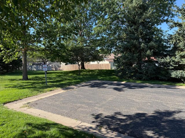 8846 92nd Street S, Cottage Grove, MN 55016
