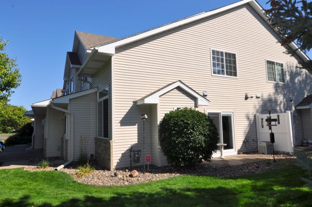 8846 92nd Street S, Cottage Grove, MN 55016