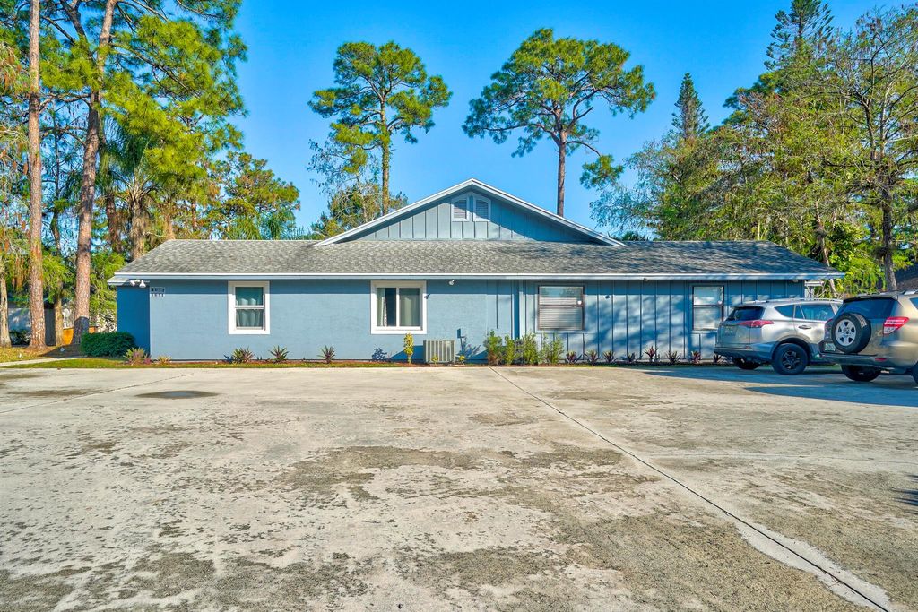 1073 Goldenrod Road, Wellington, FL 33414
