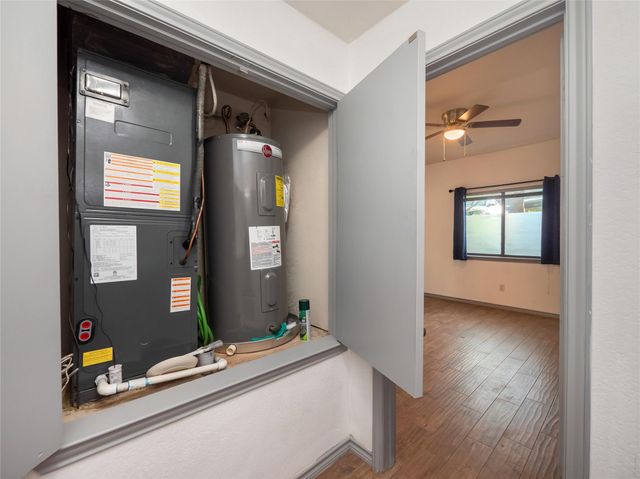 8200 Neely DR 117, Austin, TX 78759