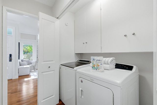 1318 Woodside Road, Redwood City, CA 94061