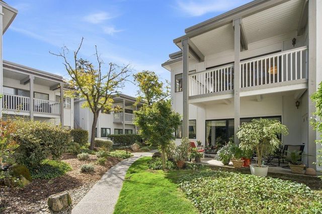 1318 Woodside Road, Redwood City, CA 94061