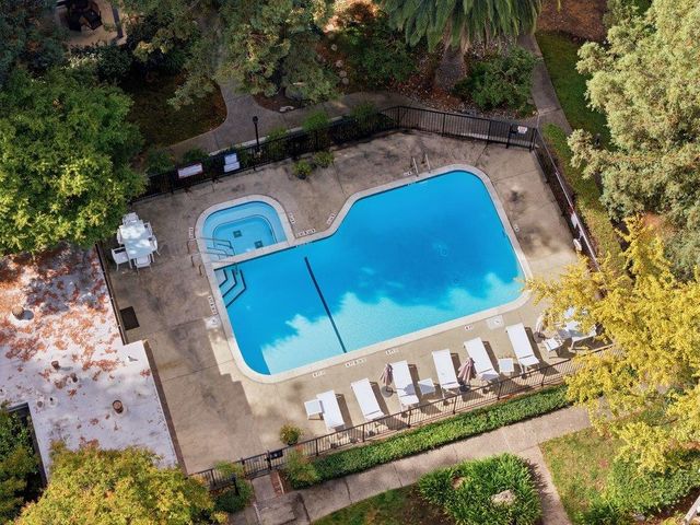 1318 Woodside Road, Redwood City, CA 94061