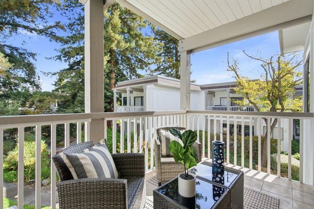 1318 Woodside Road, Redwood City, CA 94061