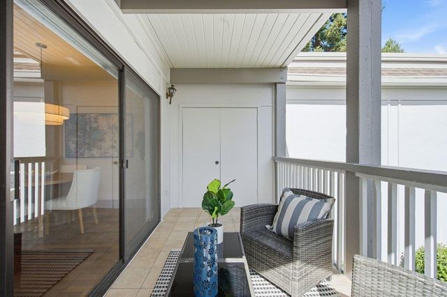 1318 Woodside Road, Redwood City, CA 94061
