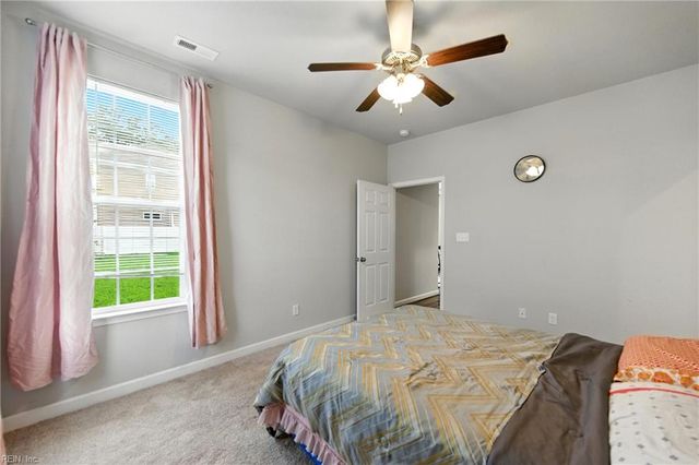 700 Renee LN, Chesapeake, VA 23322