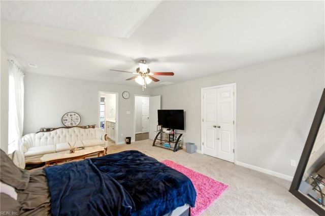 700 Renee LN, Chesapeake, VA 23322
