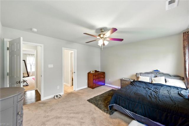 700 Renee LN, Chesapeake, VA 23322