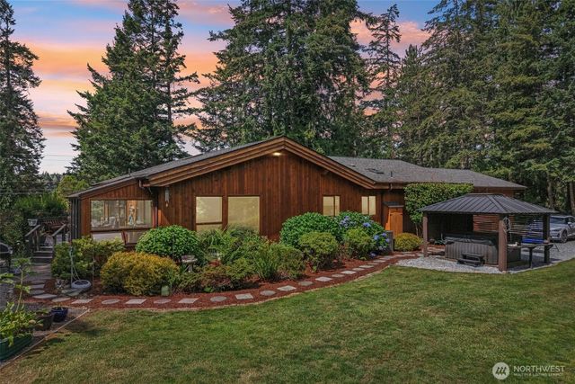 1834 Lake Drive, Camano Island, WA 98282