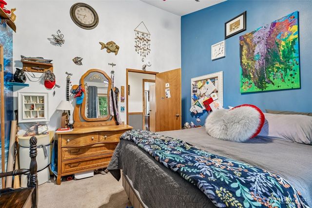 1834 Lake Drive, Camano Island, WA 98282