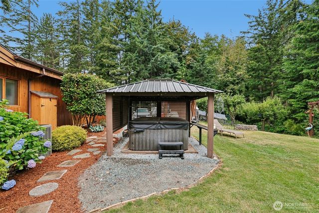 1834 Lake Drive, Camano Island, WA 98282