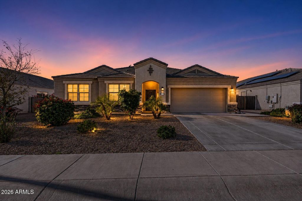30641 W MULBERRY Drive, Buckeye, AZ 85396