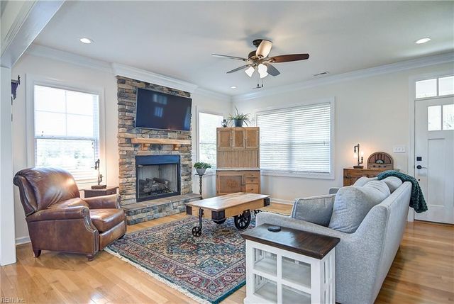 4095 Godwin BLVD, Suffolk, VA 23434