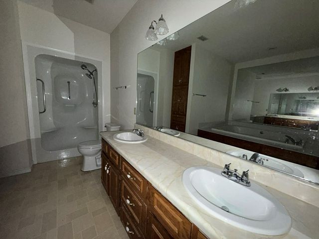 105 Rainbow Drive, Dothan, AL 36303