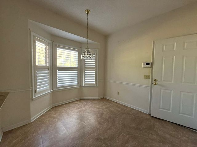 105 Rainbow Drive, Dothan, AL 36303