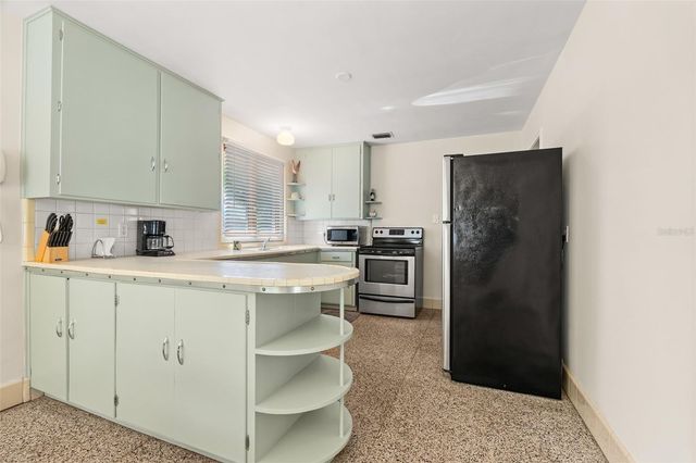 7549 WESTMORELAND DRIVE, Sarasota, FL 34243