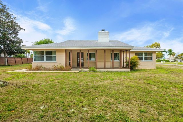 7549 WESTMORELAND DRIVE, Sarasota, FL 34243