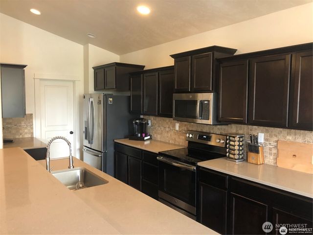 813 Madeleine Court, East Wenatchee, WA 98802