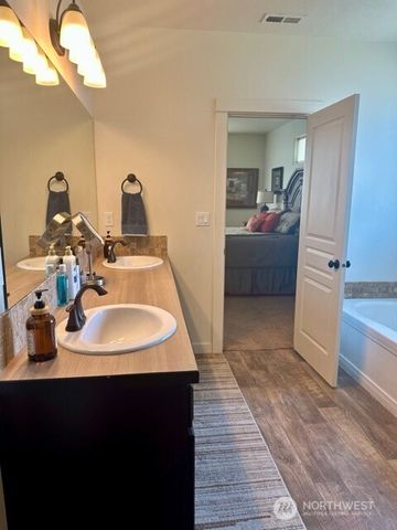 813 Madeleine Court, East Wenatchee, WA 98802