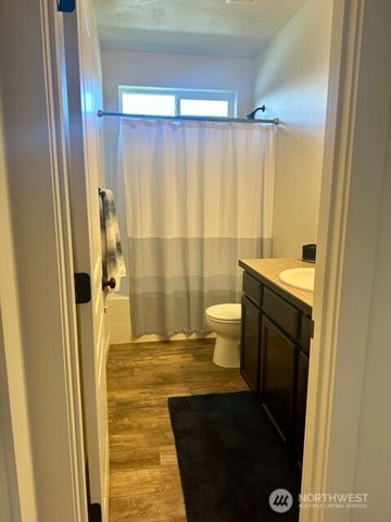 813 Madeleine Court, East Wenatchee, WA 98802