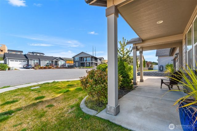 813 Madeleine Court, East Wenatchee, WA 98802