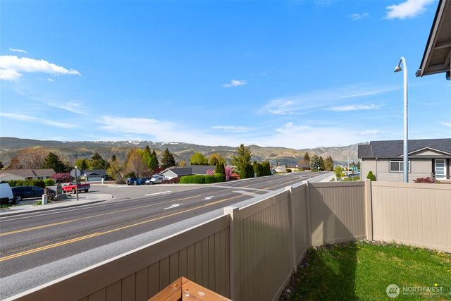813 Madeleine Court, East Wenatchee, WA 98802