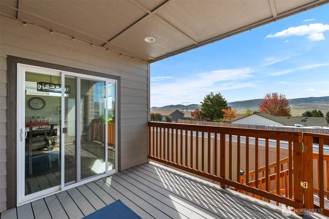 813 Madeleine Court, East Wenatchee, WA 98802