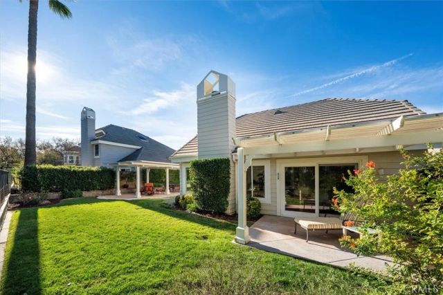 25912 Bellis, Valencia, CA 91355