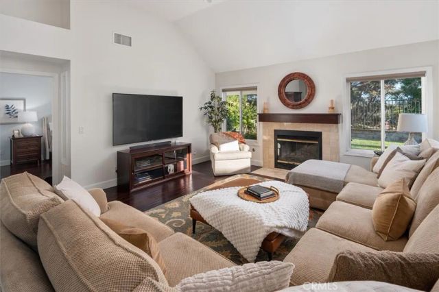 25912 Bellis, Valencia, CA 91355