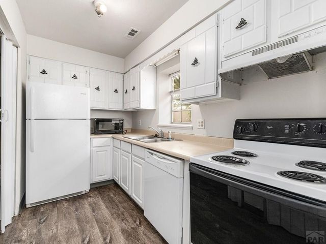 3219-3221 Baltimore Ave, Pueblo, CO 81008
