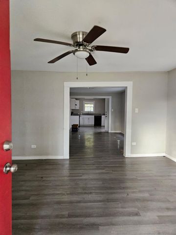 311 S Amburn Road, Texas City, TX 77591