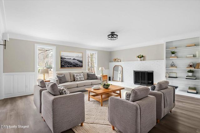 1609 Falls Court, Raleigh, NC 27615