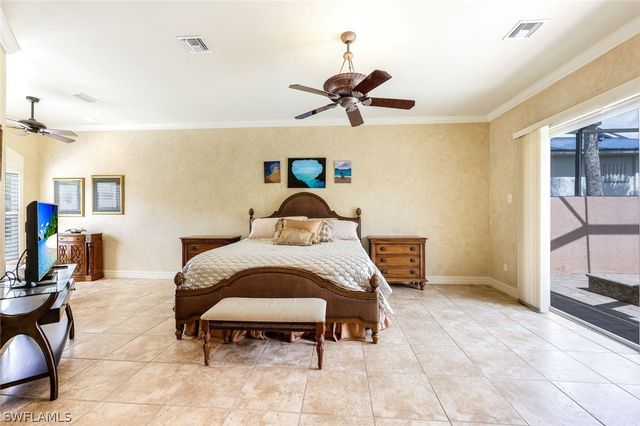 27259 High Seas LN, Bonita Springs, FL 34135