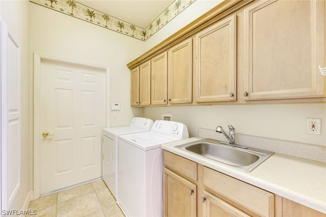 27259 High Seas LN, Bonita Springs, FL 34135