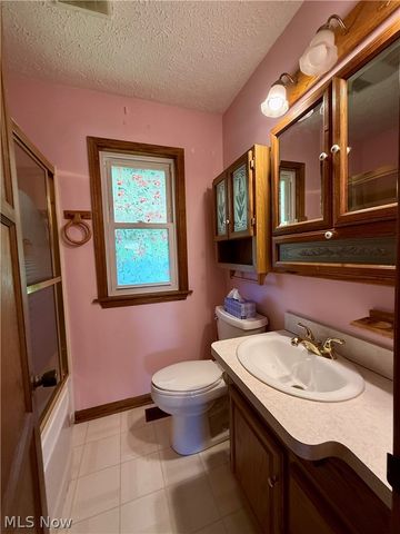 2427 Fortune Avenue, Parma, OH 44134