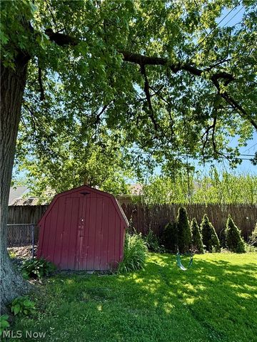 2427 Fortune Avenue, Parma, OH 44134
