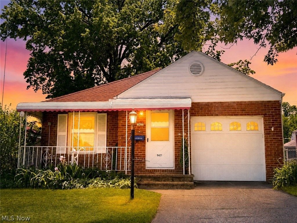 2427 Fortune Avenue, Parma, OH 44134