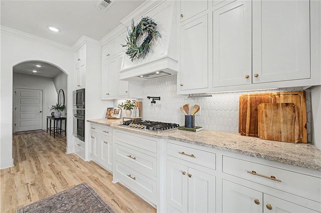 277 Mill Park Lane, Elm Springs, AR 72762