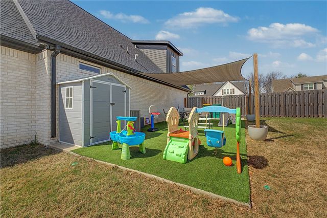 277 Mill Park Lane, Elm Springs, AR 72762