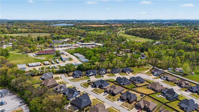 277 Mill Park Lane, Elm Springs, AR 72762