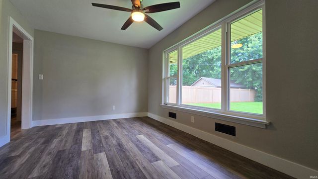 2226 E Gum Street, Evansville, IN 47714