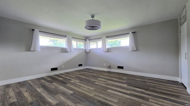 2226 E Gum Street, Evansville, IN 47714