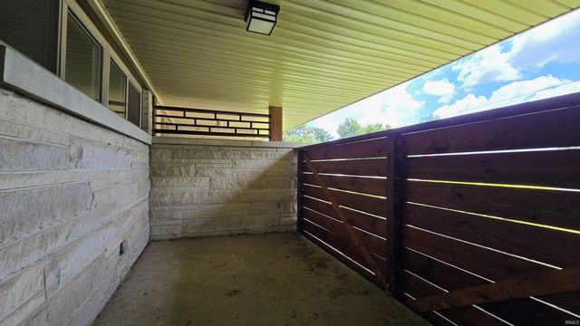 2226 E Gum Street, Evansville, IN 47714