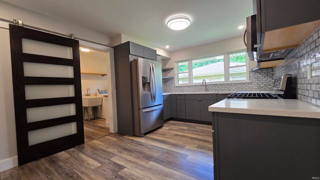 2226 E Gum Street, Evansville, IN 47714
