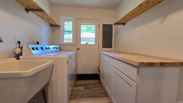 2226 E Gum Street, Evansville, IN 47714