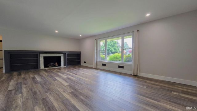 2226 E Gum Street, Evansville, IN 47714