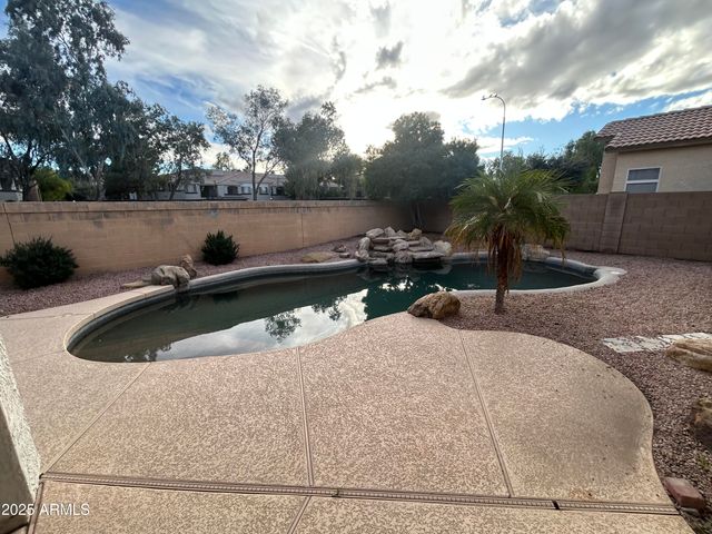 1611 W MUSKET Way, Chandler, AZ 85286