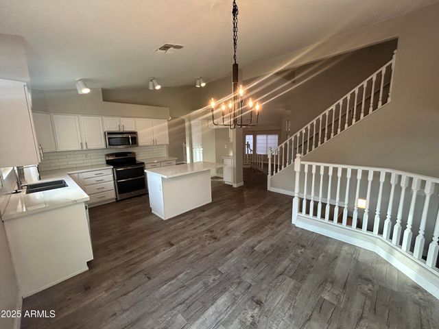 1611 W MUSKET Way, Chandler, AZ 85286