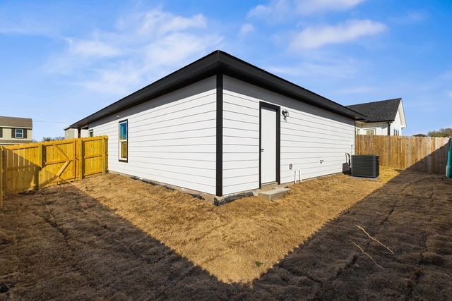 304 Rike Road, Mabank, TX 75147