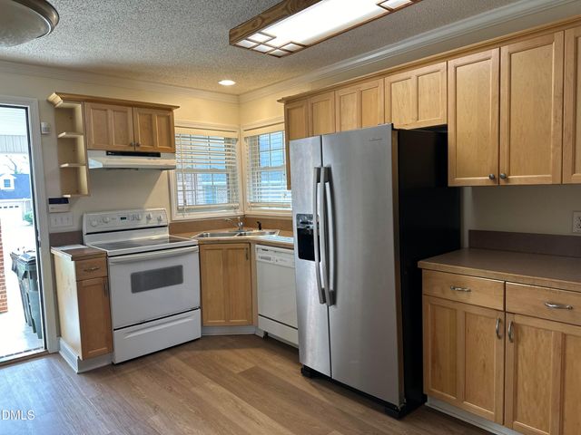 2012 S Mebane Street 102, Burlington, NC 27215